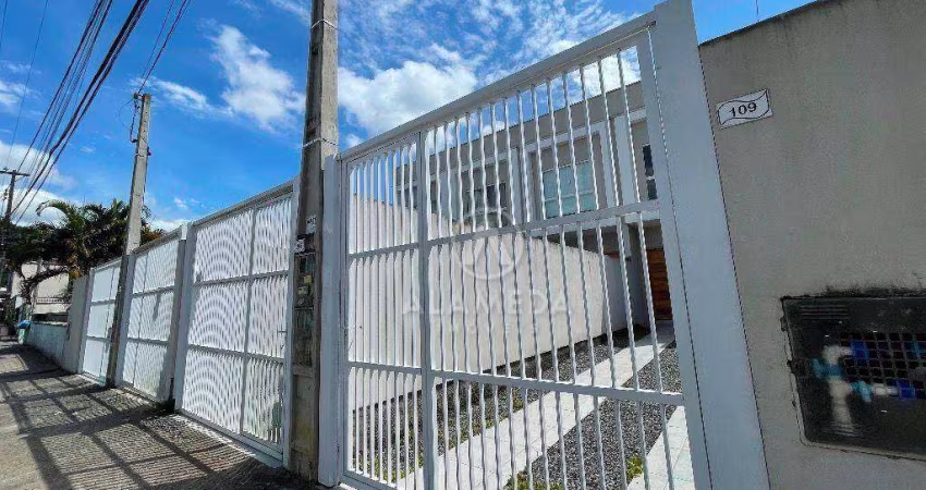 Sobrado com 2 dormitórios à venda, 70 m² por R$ 420.000,00 - Velha Central - Blumenau/SC