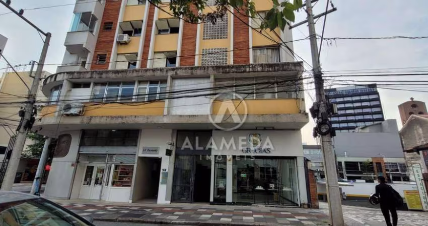 Kitnet com 1 dormitório para alugar, 31 m² por R$ 1.917,00/mês - Centro (Blumenau) - Blumenau/SC