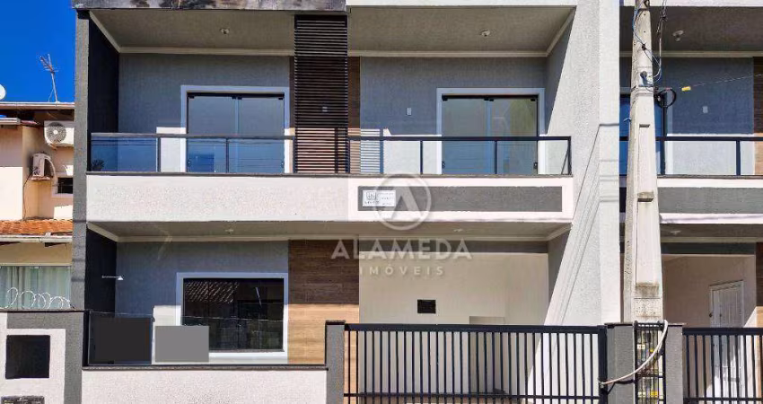 Sobrado à venda, 97 m² por R$ 650.000,01 - Itacolomi - Balneário Piçarras/SC