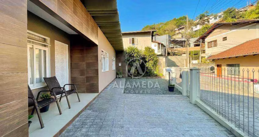Casa com 3 dormitórios à venda, 99 m² por r$ 468.000,00 - garcia - blumenau/sc