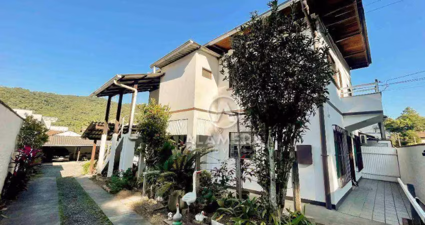 Casa com 4 dormitórios à venda, 180 m² por r$ 1.500.000,00 - boa vista - blumenau/sc