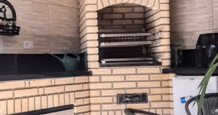 Casa Linda, tipo sobrado com 111 m. com 2 quartos com suítes, perto do shopping campo limpo