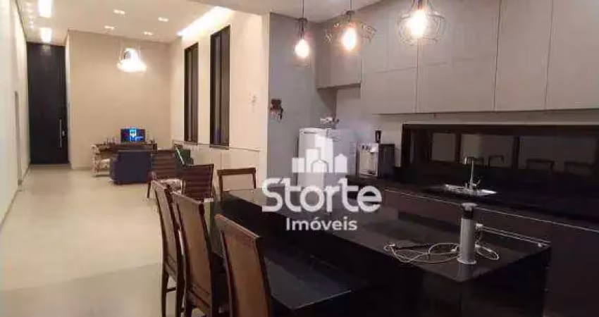 Casa com 3 suítes à venda, 270m² por r$ 2.400.000 - condomínio varanda sul - uberlândia/mg