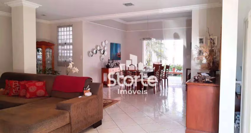 Casa estilo sobrado com 4 suítes à venda, 354 m² por r$ 1.350.000 - jardim karaíba - uberlândia/mg