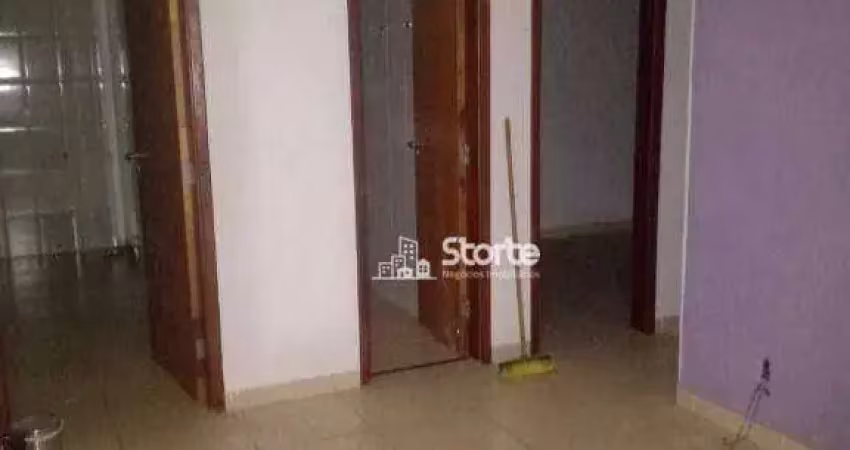 Apartamento térreo com 2 dormitórios à venda, 48 m² por r$ 150.000 - jardim holanda - uberlândia/mg