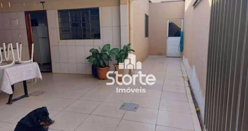 Casa com 5 dormitórios à venda, 225m² por r$ 450.000 - luizote de freitas - uberlândia/mg
