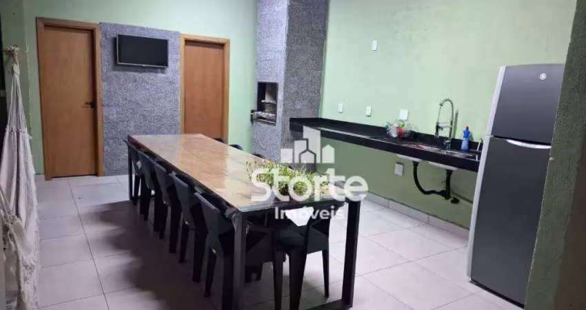 Casa com 3 dormitórios à venda, 199 m² por r$ 850.000,00 - osvaldo rezende - uberlândia/mg