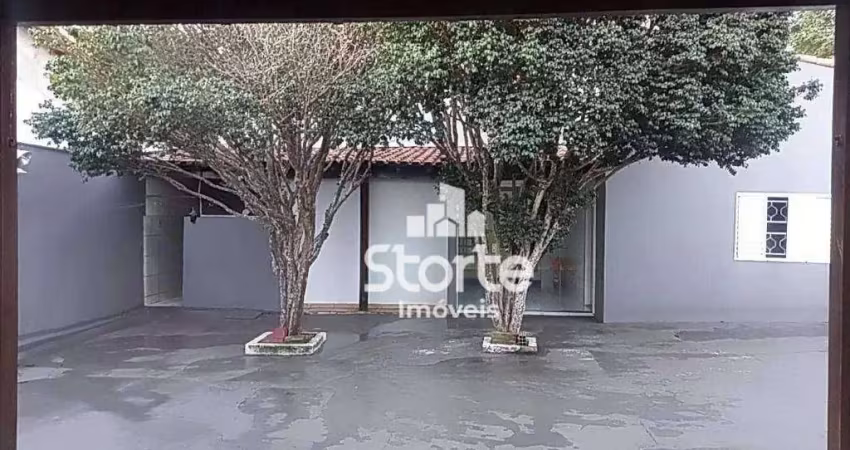 Casa com 3 dormitórios à venda, 226 m² por r$ 750.000,00 - santa mônica - uberlândia/mg