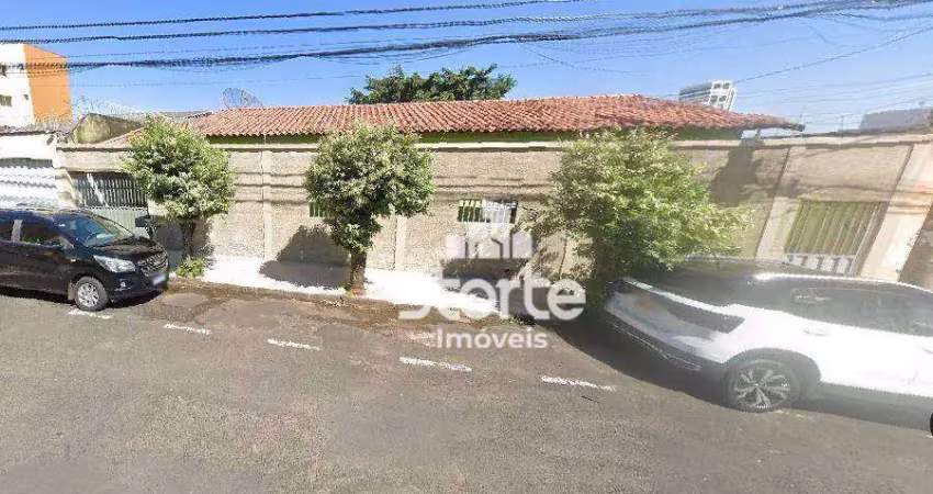Casa com 4 dormitórios à venda, 230 m² por r$ 1.500.000,00 - santa mônica - uberlândia/mg
