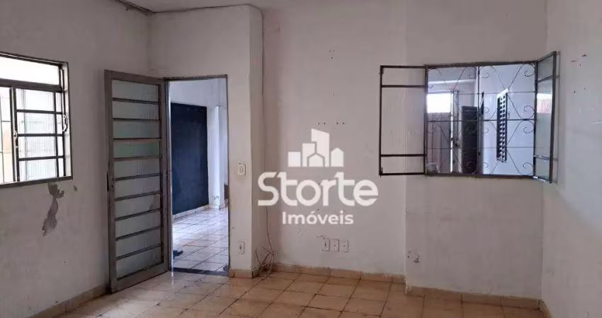 Casa com 4 dormitórios à venda por r$ 525.000,00 - santa mônica - uberlândia/mg