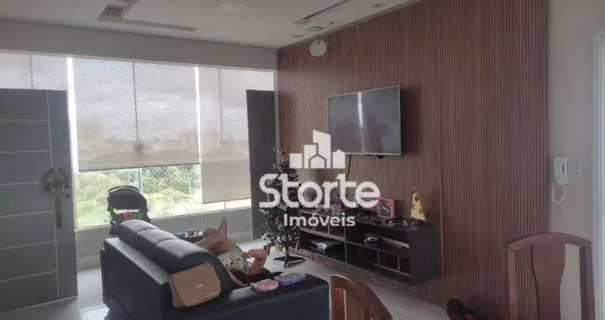 Cobertura com 3 suítes à venda, 227m² por r$ 1.150.000 - santa mônica - uberlândia/mg