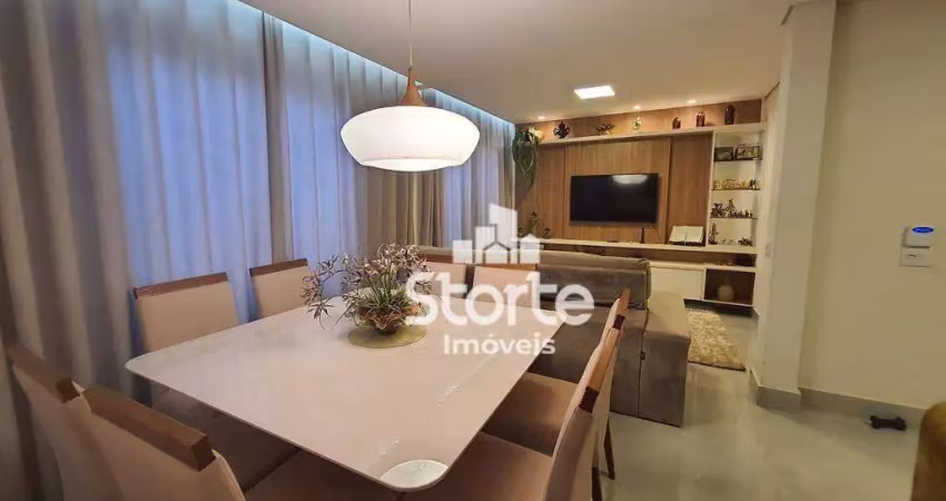 Casa com 3 dormitórios à venda, 300 m² por r$ 750.000,00 - jaraguá - uberlândia/mg