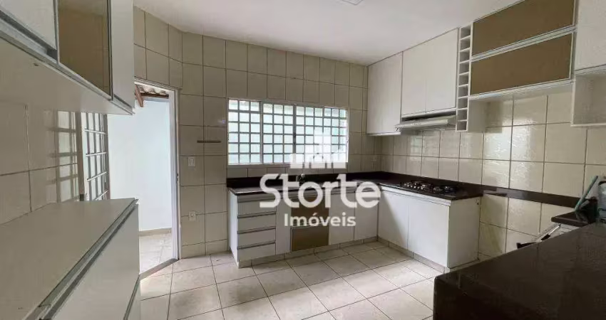 Casa com 3 dormitórios à venda, 200 m² por r$ 780.000,00 - vigilato pereira - uberlândia/mg