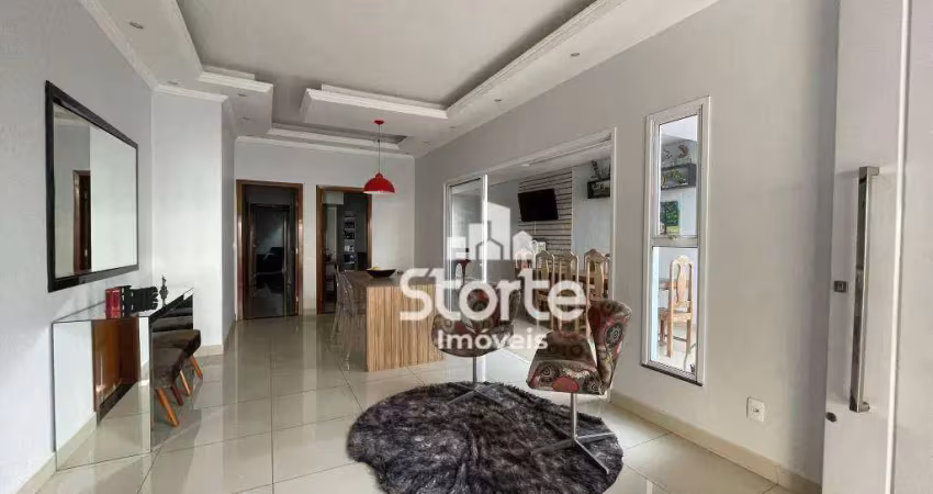 Maravilhosa casa com 3 dormitórios à venda, 200m² por r$ 850.000 - santa rosa - uberlândia/mg