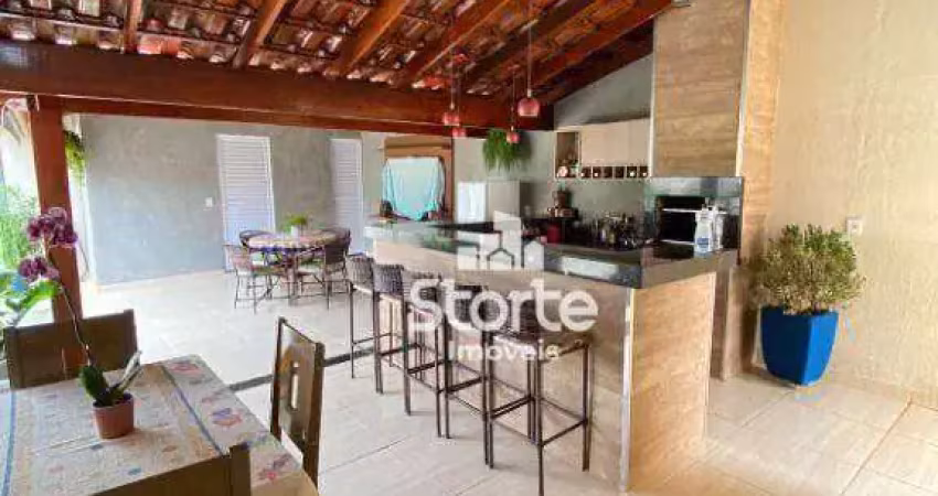 Casa excepcional com 3/4 e varanda gourmet equipada à venda, 177m² por r$ 490.000 - jardim canaã - uberlândia/mg