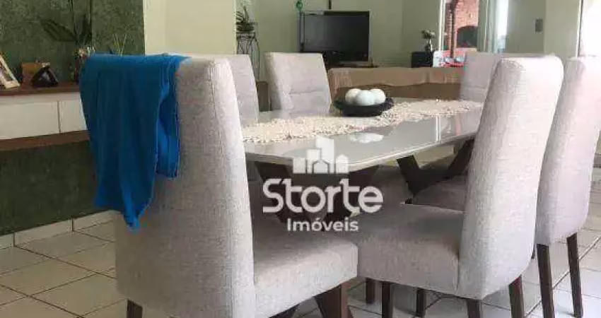 Casa com 4 dormitórios à venda, 250 m² por r$ 850.000,00 - umuarama - uberlândia/mg
