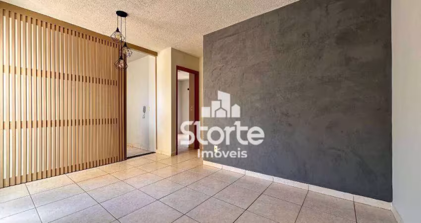 Apartamento térreo com varanda externa com 2/4 à venda, 57m² por r$ 180.000 - gávea sul - uberlândia/mg