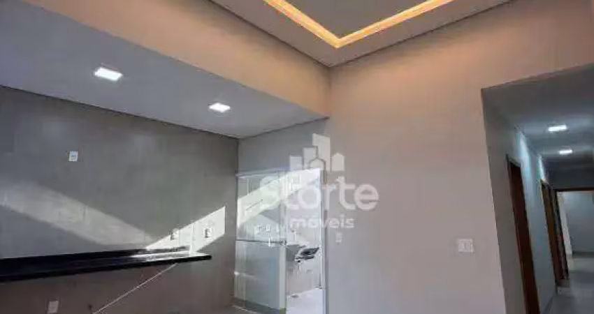 Casa com acabamento alto padrão de 3/4 à venda, 85m² por r$ 430.000 no alto santa mônica - uberlândia/mg