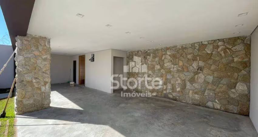 Casa nova alto padrão com 4/4 sendo 03 suítes à venda, 231m² por r$ 1.550.000 - cidade jardim - uberlândia/mg