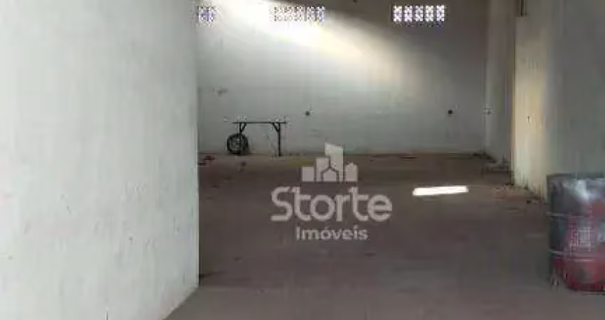 Galpão para alugar, 240 m² por r$ 3.000,00/mês - monte hebron - uberlândia/mg