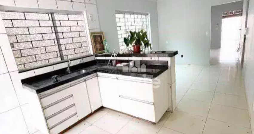 Casa com 3 dormitórios à venda, 210 m² por r$ 650.000 - segismundo pereira - uberlândia/mg