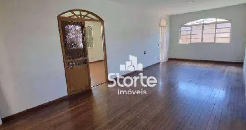 Casa com 3 dormitórios à venda, 380 m² por r$ 2.450.000,00 - martins - uberlândia/mg