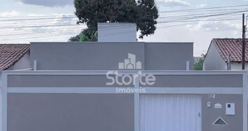 Casa com 3 dormitórios para alugar, 80m² por r$ 2.000/mês - taiaman - uberlândia/mg