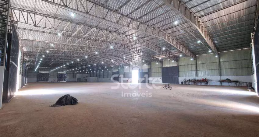 Galpão para alugar, 3950 m² por r$ 80.000,00/mês - centro empresarial leste 2 - uberlândia/mg