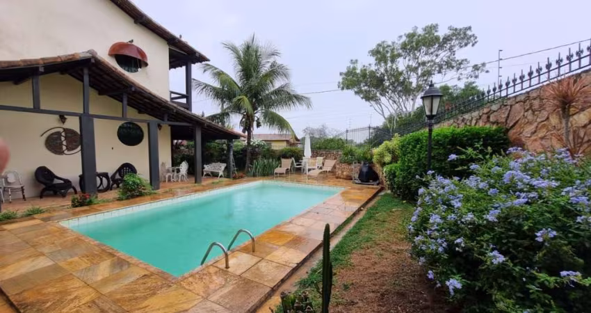 Casa para Venda em São Pedro da Aldeia, Balneário São Pedro, 7 dormitórios, 1 suíte, 6 banheiros, 2 vagas