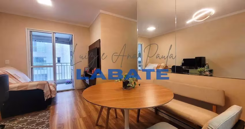 Apartamento de 69m², 3 dormitórios (1 suíte), 1 vaga e com varanda