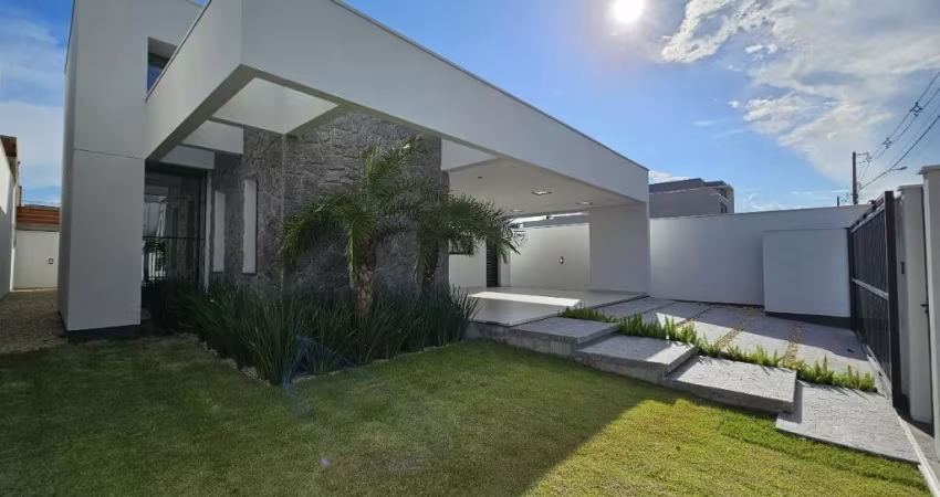 Casa Alto Padrão de 4 quartos no Bosque da Mata, Tijucas/SC