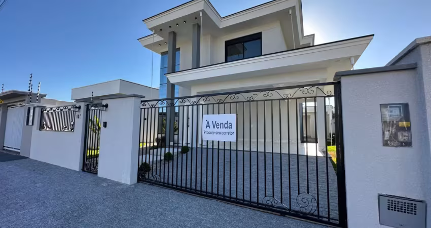 Casa alto padrão no bosque da mata em tijucas, com área de lazer completa!