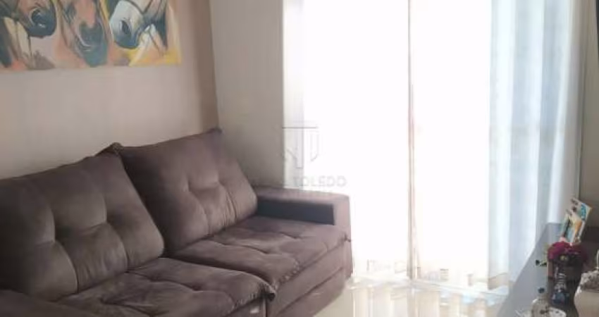 Apartamento com 2 Quartos e 2 banheiros à Venda, 68 m²- Ótima Localização