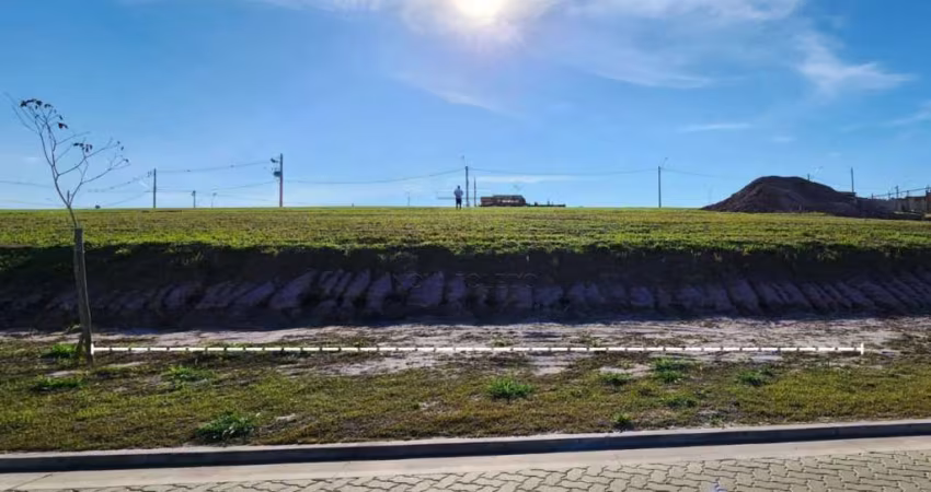 LOTE DE TERRENO COM EXCELENTE TOPOGRAFIA EM CONDOMÍNIO FECHADO - 336,15 METROS - TERRAS ALPHA SÃO JOSÉ DOS CAMPOS - URBANOVA