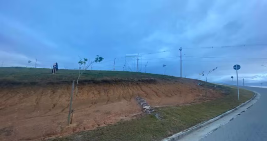 EXCELENTE LOTE EM CONDOMÍNIO FECHADO COM 330,00 METROS QUADRADOS - COND TERRAS ALPHA