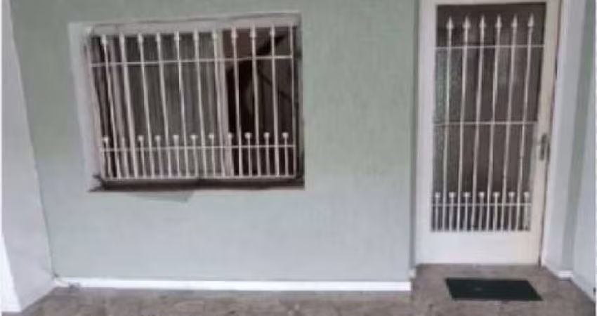 Sobrado com dois  dormitórios, salão, uma vaga de garagem,  próximo do metro Santana