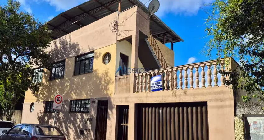 Casa com 03 quartos (01 suíte) e  quintal no bairro Eldorado