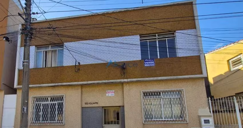Apartamento com 02 quartos no Poço Rico