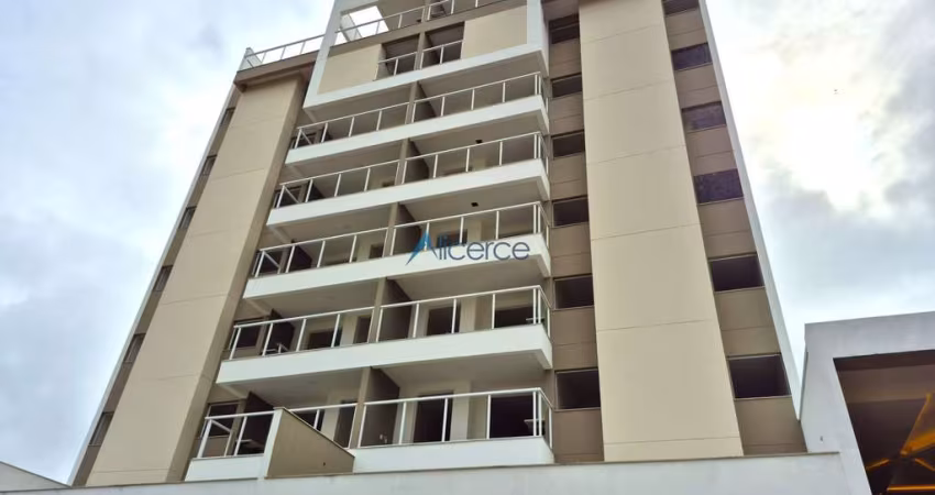 Apartamento Garden com 02 quartos, elevador e garagem em São Pedro.