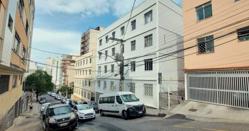 Apartamento com 3 quartos na Oscar Vidal à venda, 50 m² por R$ 278.000 - Centro - Juiz de Fora/MG