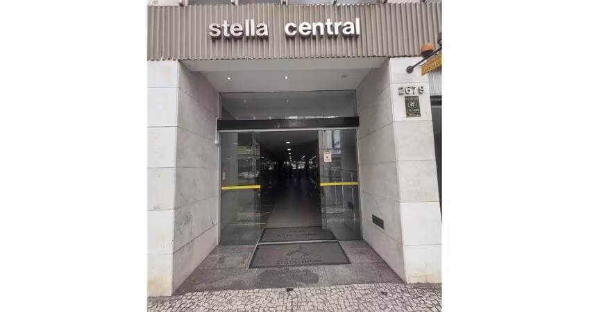 Excelente Sala com Garagem no Edifício Stella Central!