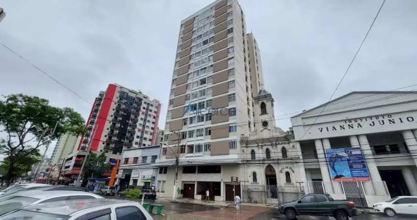 Apartamento 2 quartos, elevador e portaria na andradas