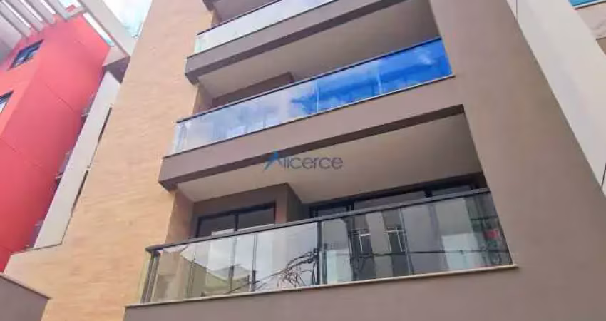 Ótima Cobertura, em localização privilegiada!