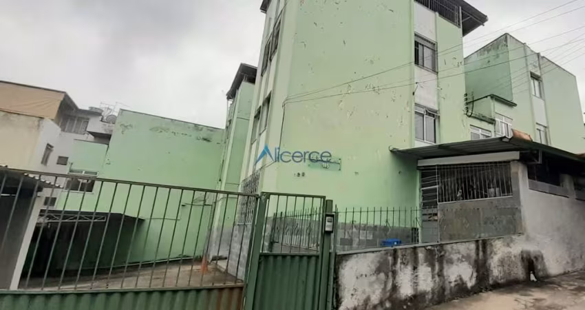 Apartamento térreo com 3 quartos no Cidade do Sol