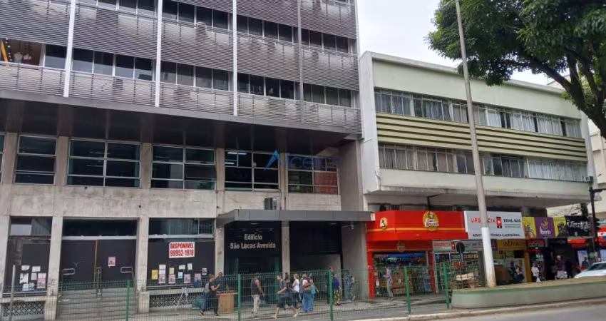 A garagem mais bem localizada do centro da cidade