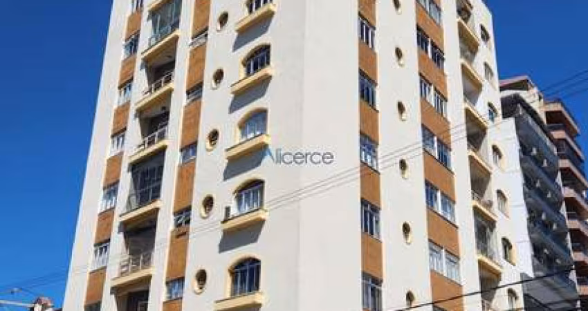 Imóvel em local nobre, plano e a poucos metros do coração da cidade de Juiz de Fora!