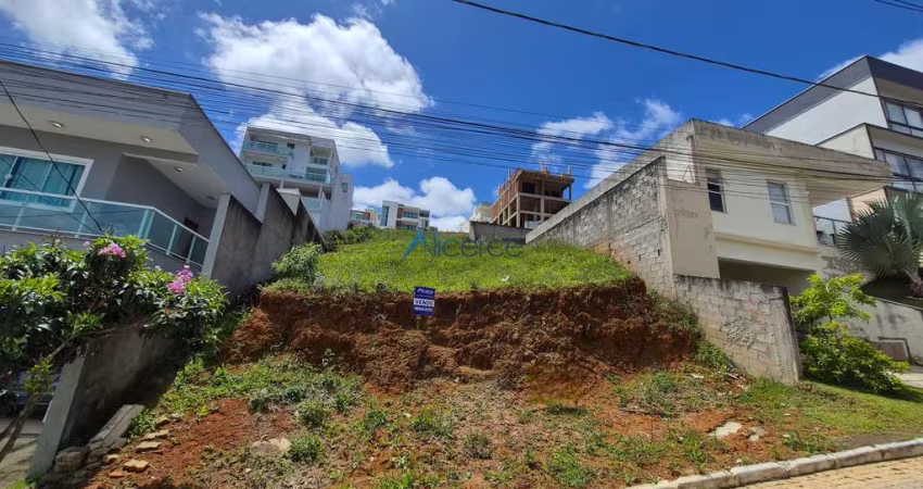 Terreno com 360 m² no Condomínio Via do Sol- São Pedro.