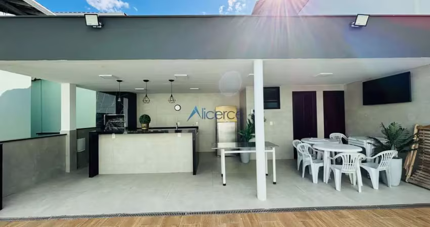 Casa a venda nos 04 quartos, 02 vagas de garagem-277m² - 1.800.000,00- Quintas da Avenida