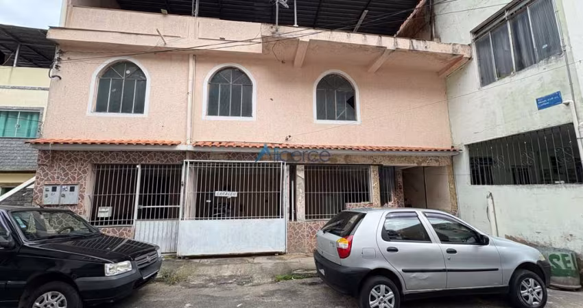 Casa de 4 quartos no Santa Terezinha