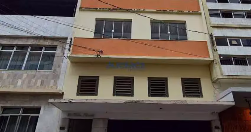 Apartamento garden, de frente com 02 quartos no morro da glória